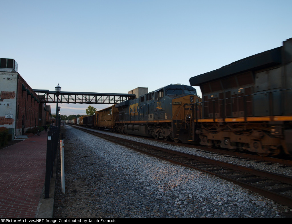 CSX 720